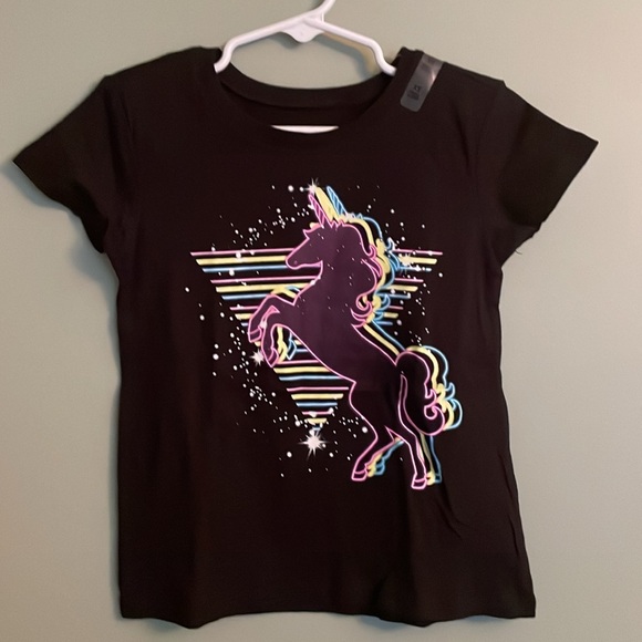 The Children Place Tee with UNICORN graphic design at front. Black, size XS (4). - Picture 8 of 17